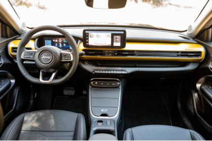 Jeep Avenger BEV 156Ps